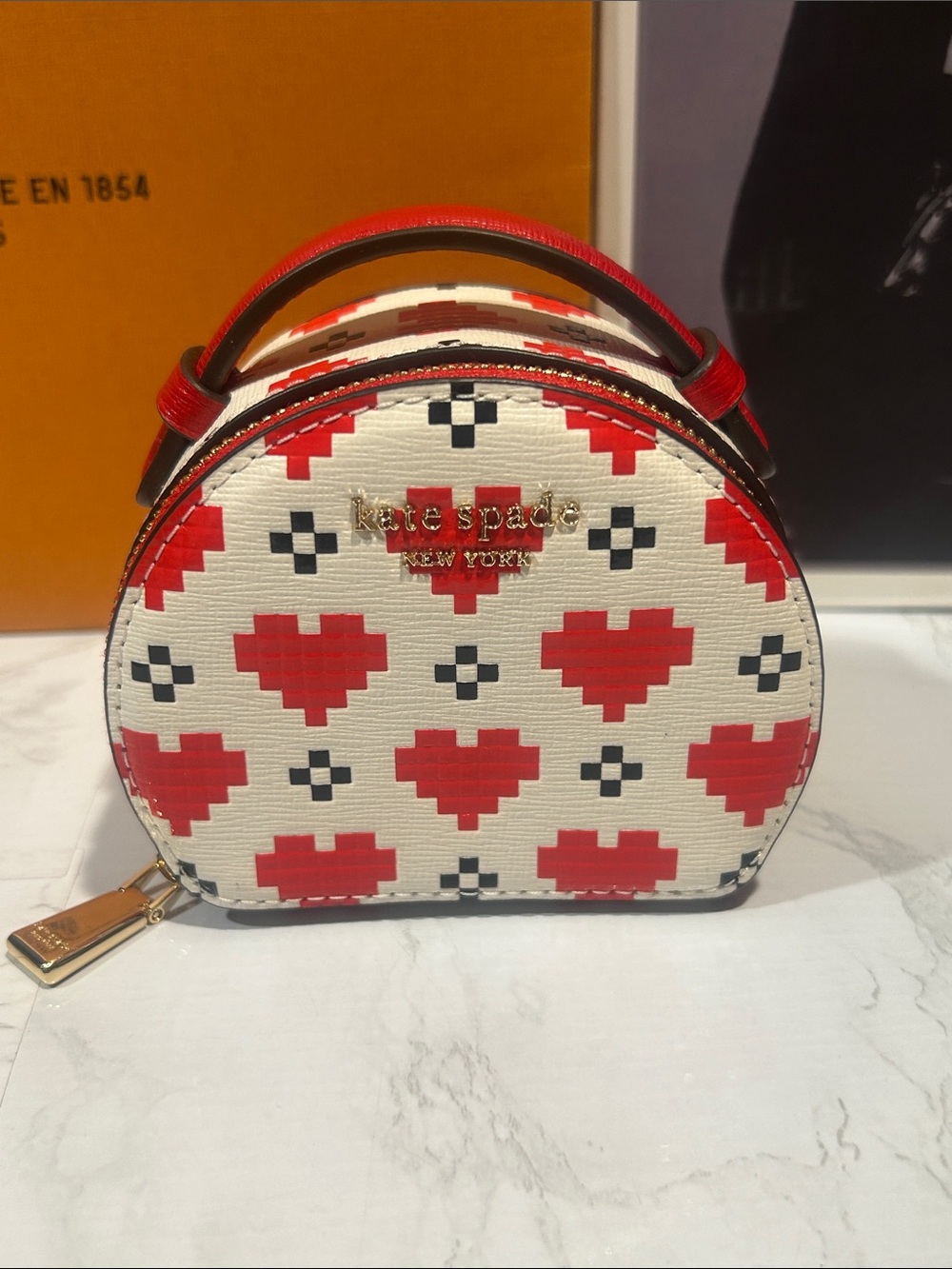 Kate Spade Devin Heart Pixel Mini Dome jewelry case